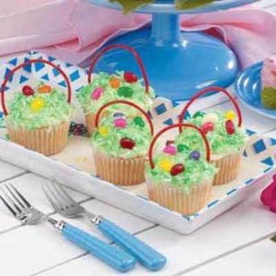 paniers de Pâques petit gâteau