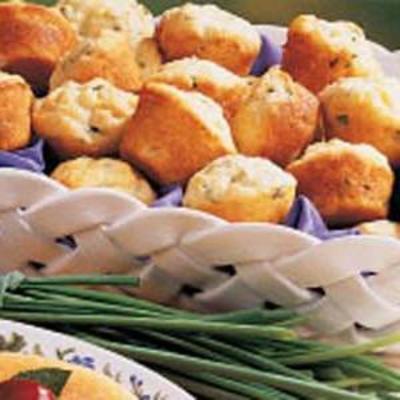 mini muffins à la ciboulette