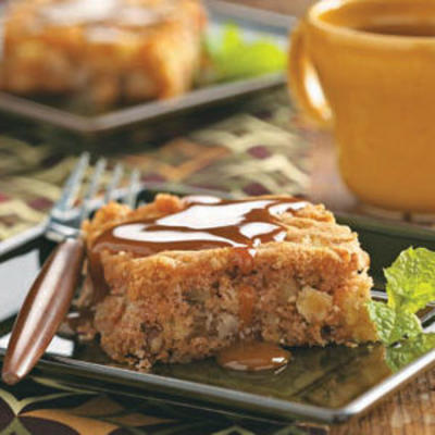 gâteau aux pommes fraîches au caramel