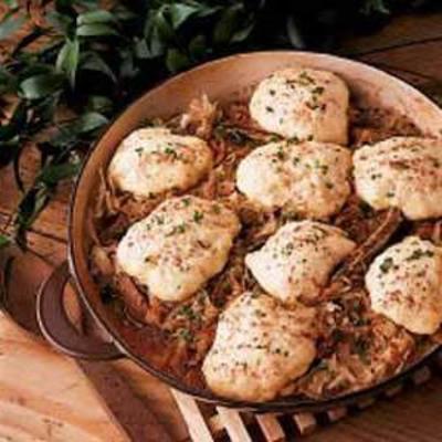 côtes levées, choucroute et boulettes