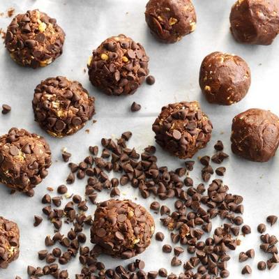 gouttes d'amandes au chocolat sans cuisson