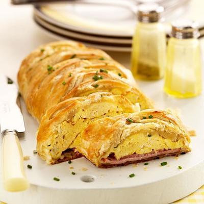 oeufs benedict strudel