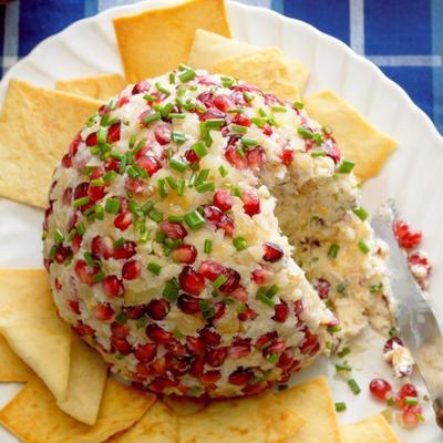 boule de fromage savoureux vin d'ananas