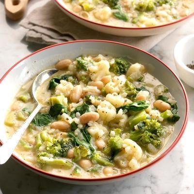 soupe aux riz et aux haricots blancs