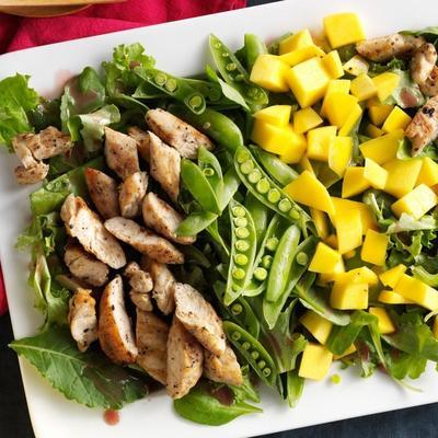 salade de poulet et mangue d'été