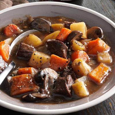 ragoût de boeuf sain et copieux