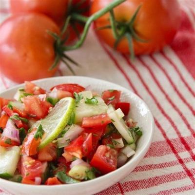 vinagrete (salade de tomates brésilienne)