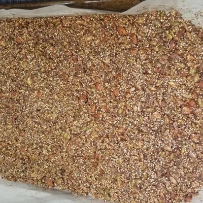 granola croquant à l'avoine coupée à la quinoa et à l'acier