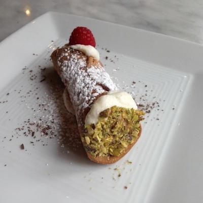 cannoli alla siciliana (cannoli sicilien)