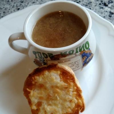 soupe à l'oignon français facile et incroyable