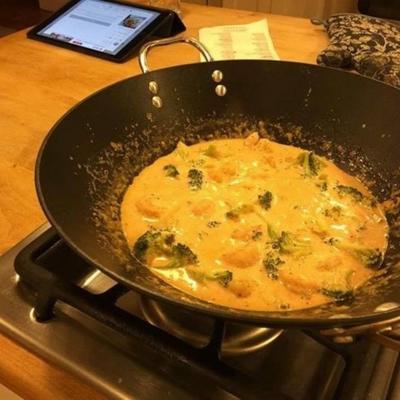 curry thaï rouge facile au poulet et au brocoli