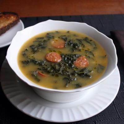 caldo verde (soupe portugaise de chou frisé)