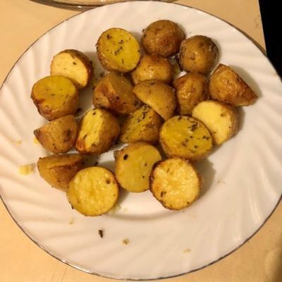 pommes de terre rôties à l'ail et au vinaigre