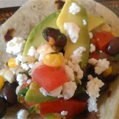 tacos d'été végétarien aux haricots noirs et maïs