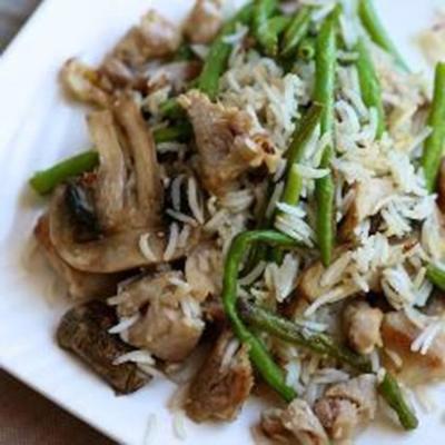 riz rapide aux haricots verts, poulet et champignons