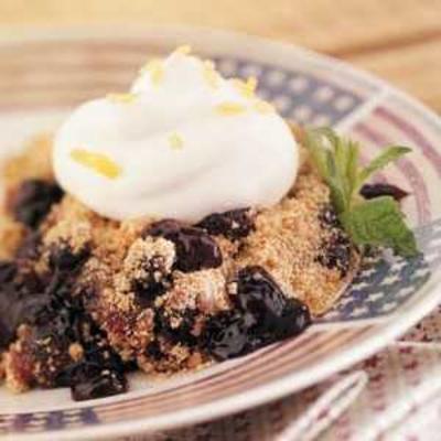 crumble aux bleuets et à la cannelle