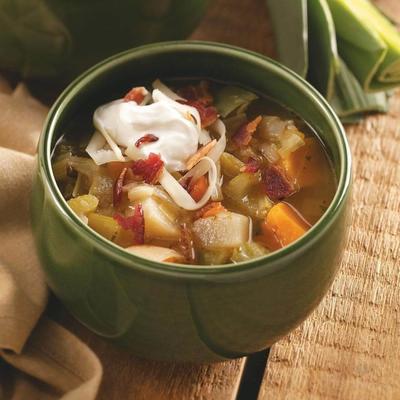 soupe de légumes aux racines caramélisées