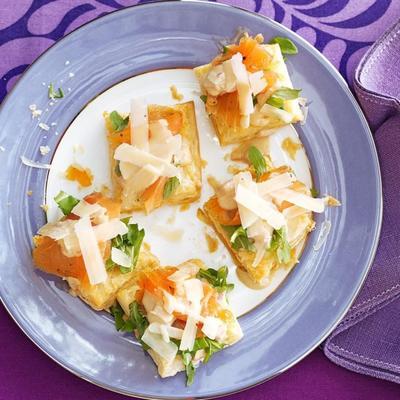 bouchées de saumon fumé à la sauce d'échalote