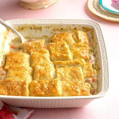 tarte au pot de poulet biscuit au babeurre