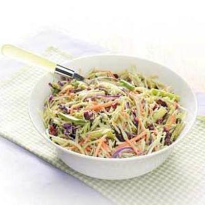 salade de brocoli / canneberge