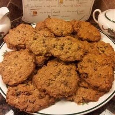 biscuits aux pépites de chocolat et aux raisins secs sans gluten à base d'avoine et sans oeuf