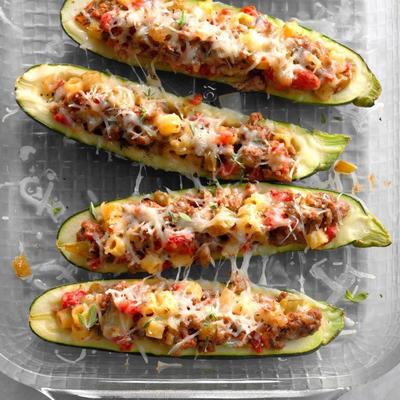 bateaux de courgette en peluche de jardin