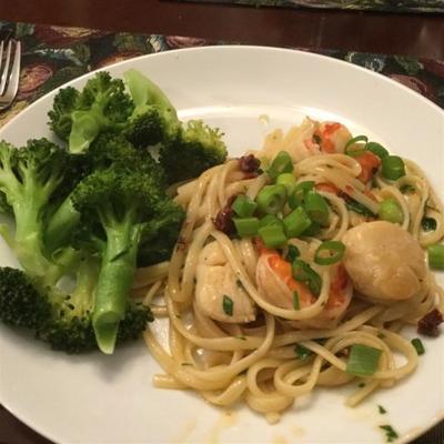 linguine aux fruits de mer et tomates séchées