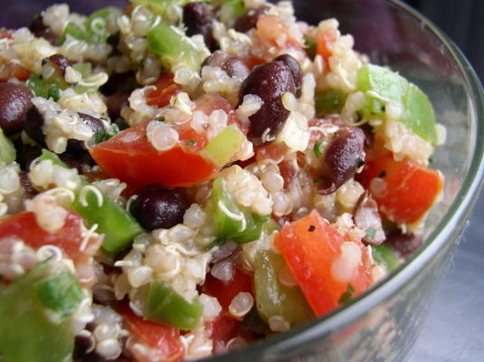 salade de haricots noirs au quinoa