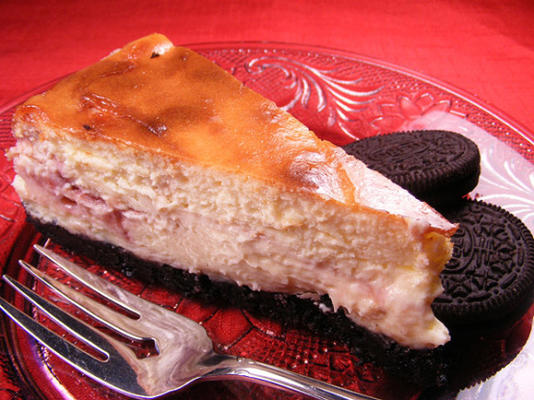 version de gâteau au fromage de truffe à la framboise par Todd Wilbur
