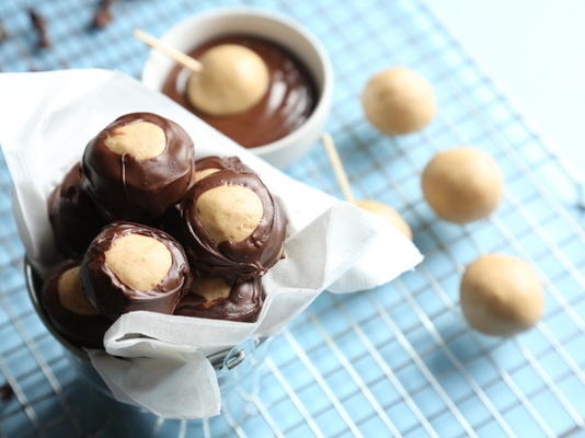 meilleurs Buckeyes (bonbons au chocolat et beurre de cacahuète)