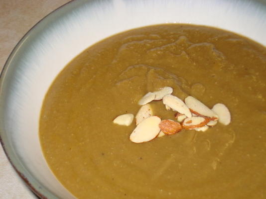 soupe aux lentilles (végétalienne ... et faible en gras aussi!)