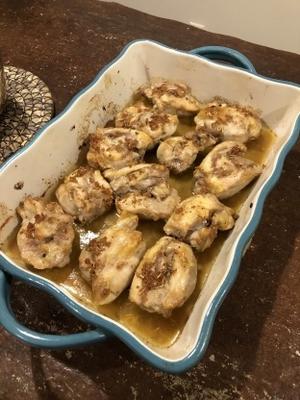 cuisses de poulet à l'ail cuit - faible teneur en glucides