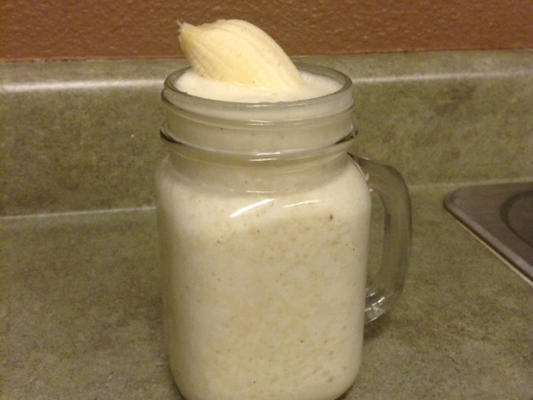 smoothie à la banane et à la noix de muscade