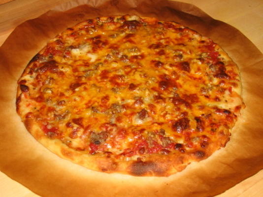 incroyable pizza à croûte mince