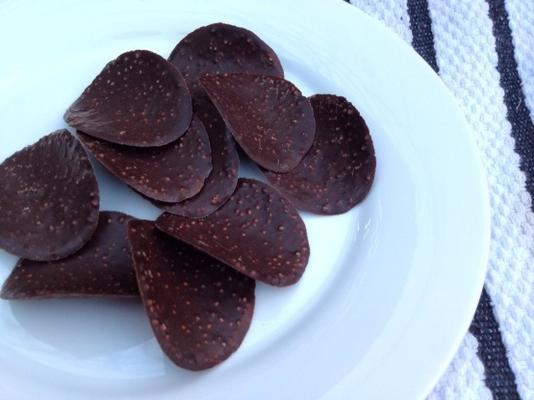des chips de pomme de terre couvertes de chocolat
