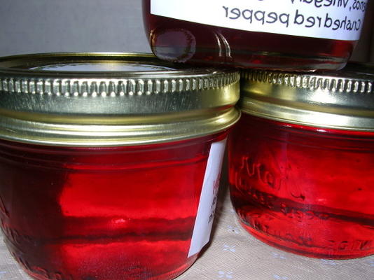 gelée de canneberge et de poivre (piquante)