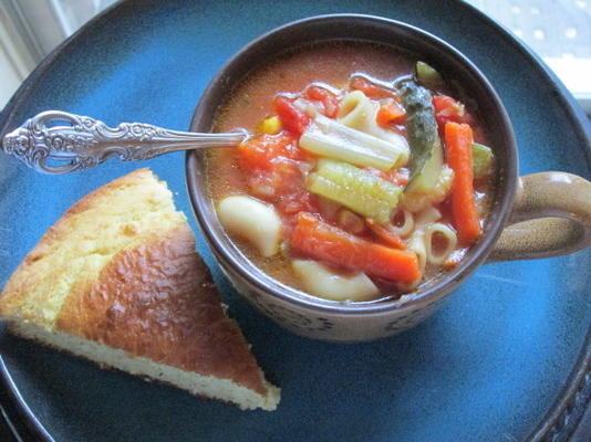 my my my minestra - soupe de légumes à l'italienne avec pâtes