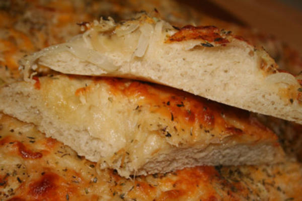 focaccia au fromage oignon (machine à pain)