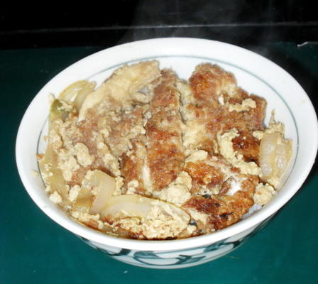 katsu-don (côtelette de porc donburi)