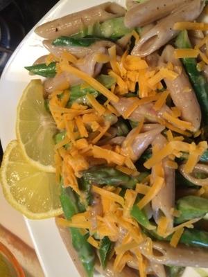 salade d'asperges et vinaigrette crémeuse au citron