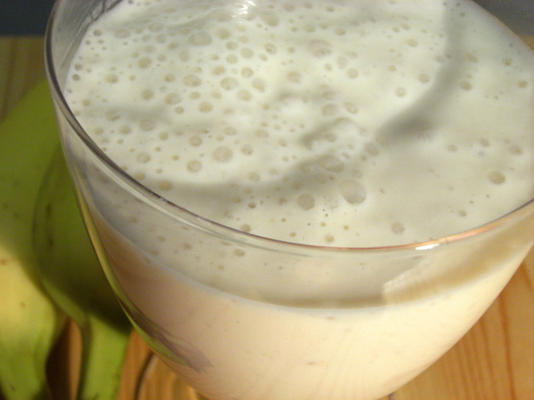 muzlu sut (lait et boisson à la banane)