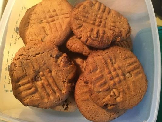 biscuits au beurre de cacahuète avec bisous