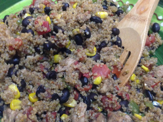 salade de quinoa au poulet et haricots noirs