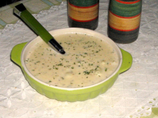 soupe préférée de chou-fleur crémeux au fromage d'Adam