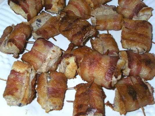 apéritifs roulés au bacon