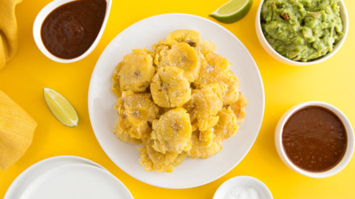 patacones (plantain frit)