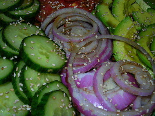 salade de concombre orientale fraîche