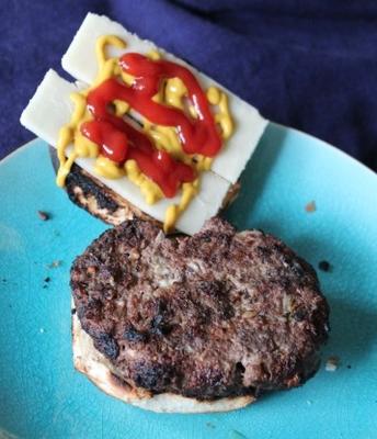 burger au feta et au pesto