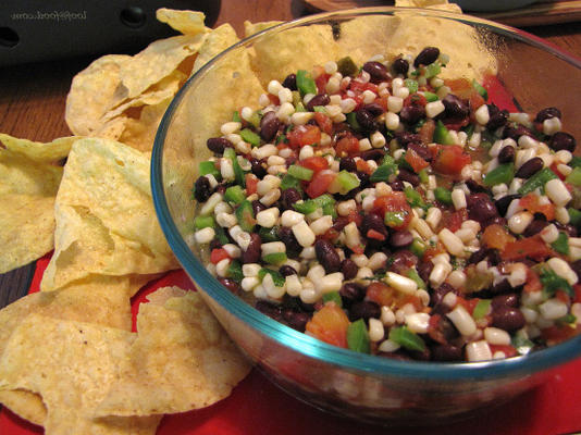 salade de fiesta de maïs et de haricots