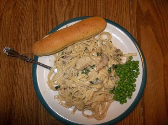 fettuccine alfredo au poulet aux lardons